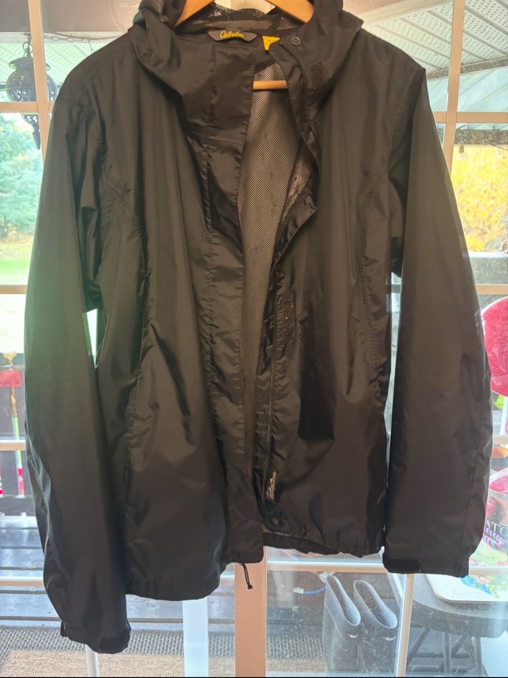 Cabela's Men's Black Hooded Raincoat